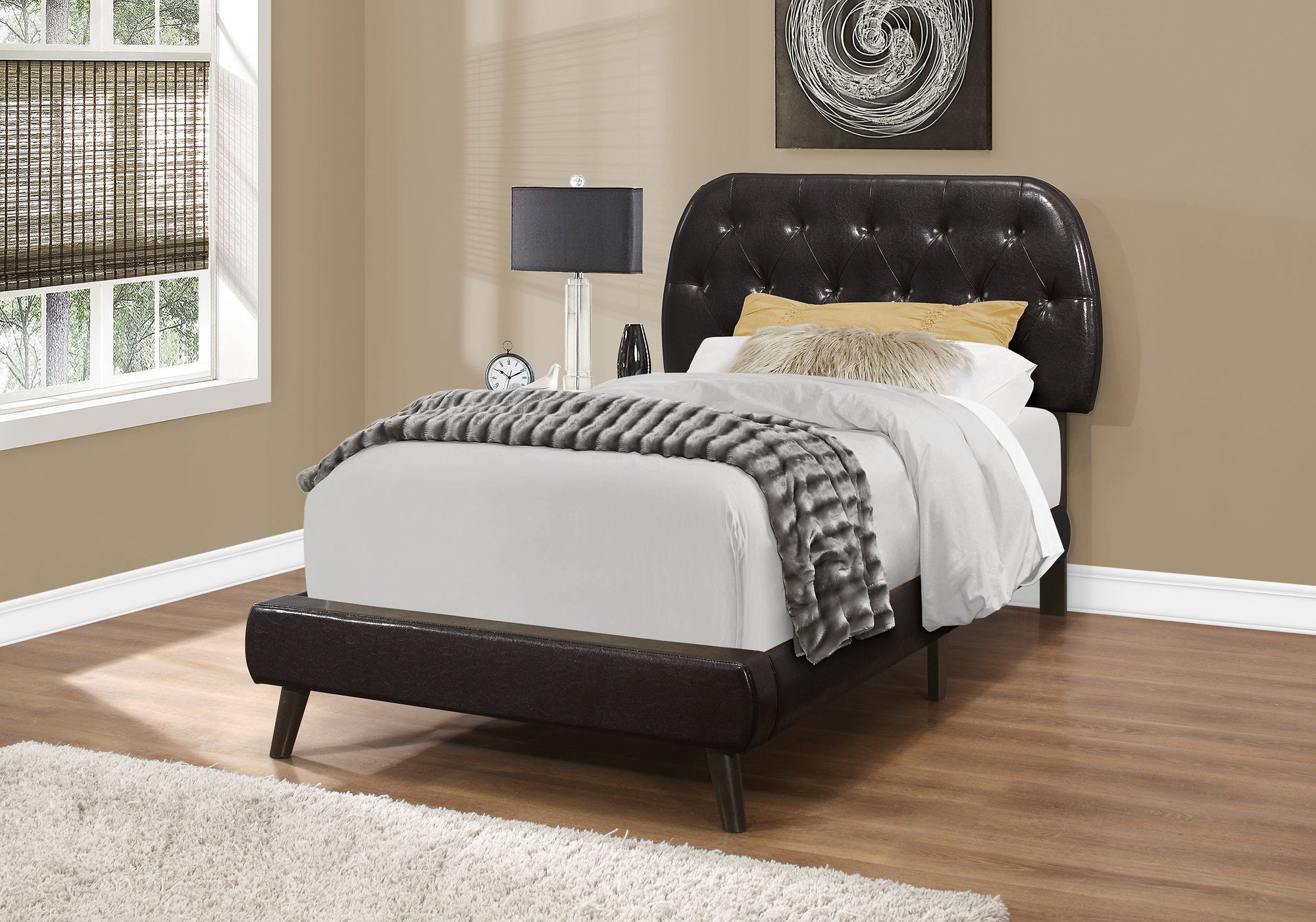 I 5982T Lit, Taille Jumelle, Plate-forme, Adolescent, Cadre, Rembourré, Pu D'aspect Cuir, Pattes En Bois, Brun, Transitionnel - Simple Boutique