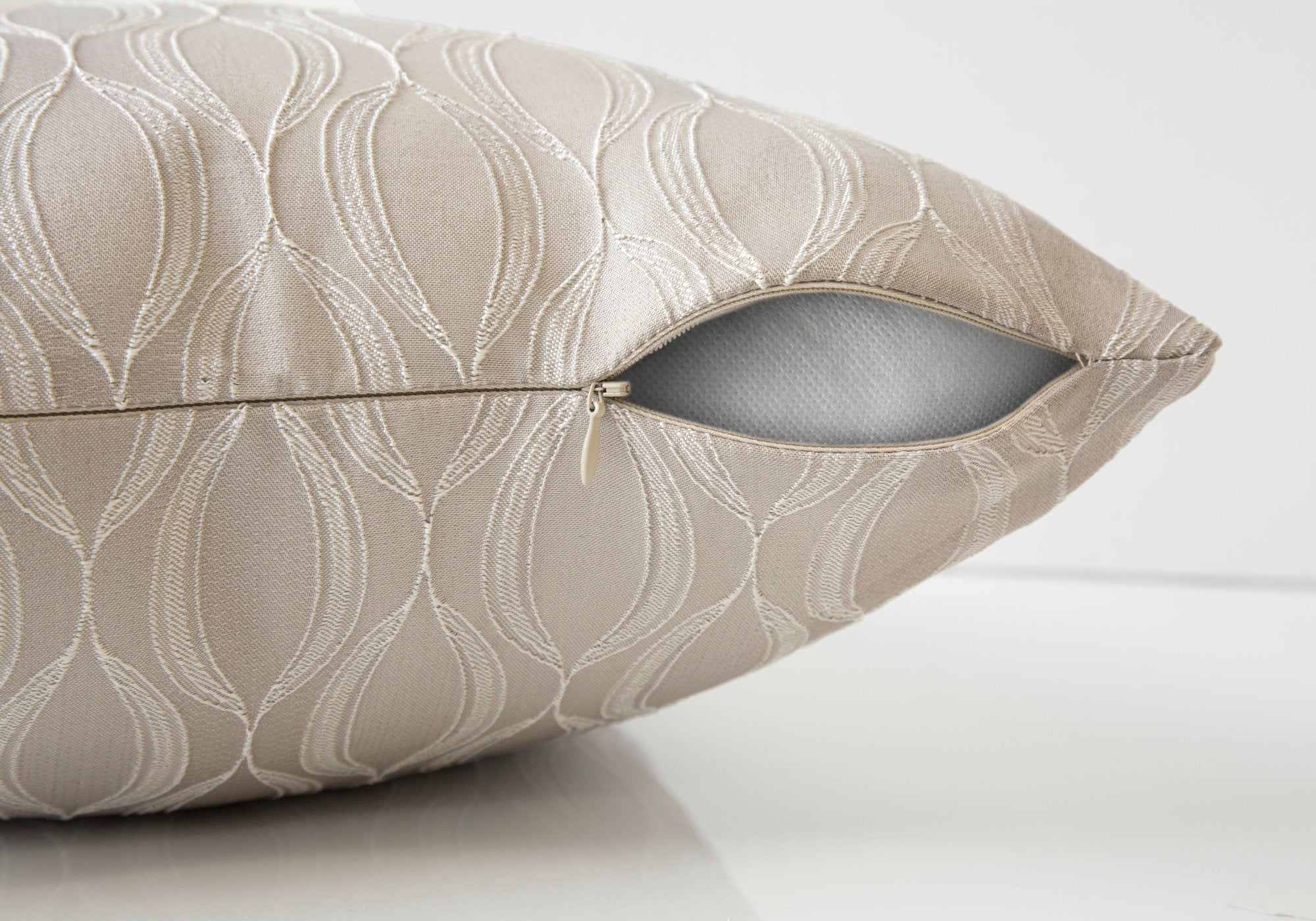 I 9344 Oreillers, 18 X 18 Carré, Encart Inclus, Jeté Décoratif, Accent, Sofa, Canapé, Chambre À Coucher, Polyester, Hypoallergénique, Beige, Moderne - Simple Boutique