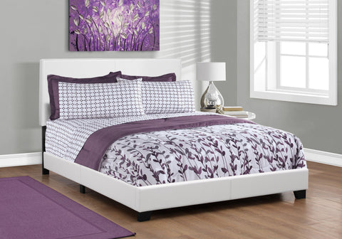 Monarch Specialties I 5911Q Lit, Grand, Plate-forme, Chambre À Coucher, Cadre, Rembourré, Pu D'aspect Cuir, Pattes En Bois, Blanc, Transitionnel