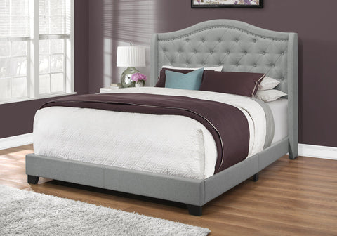 Monarch Specialties I 5966Q Lit, Grand, Plate-forme, Chambre À Coucher, Cadre, Rembourré, Velours, Pattes En Bois, Gris, Chrome, Traditionnel