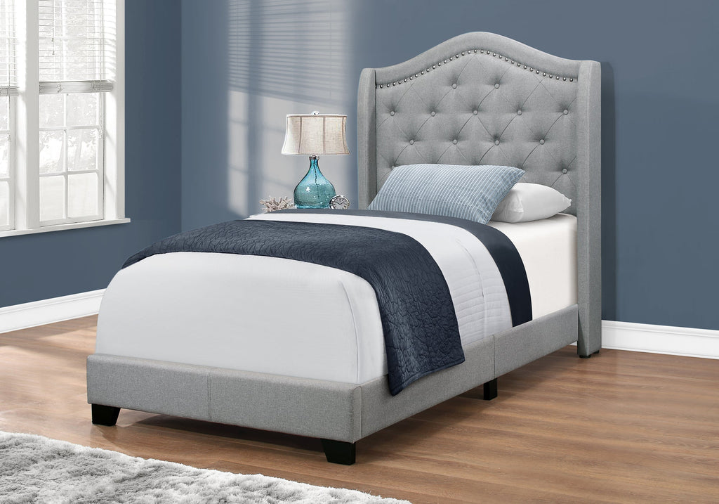 Monarch Specialties I 5966T Lit, Taille Jumelle, Plate-forme, Adolescent, Cadre, Rembourré, Velours, Pattes En Bois, Gris, Chrome, Traditionnel