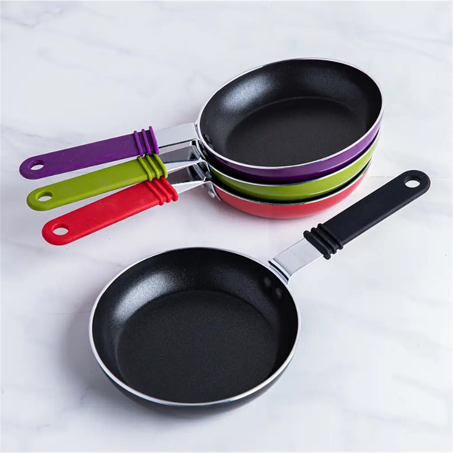 Starfrit - Mini Poêle à Oeuf en Aluminium, Diamètre de 5.5", Rouge - Simple Boutique