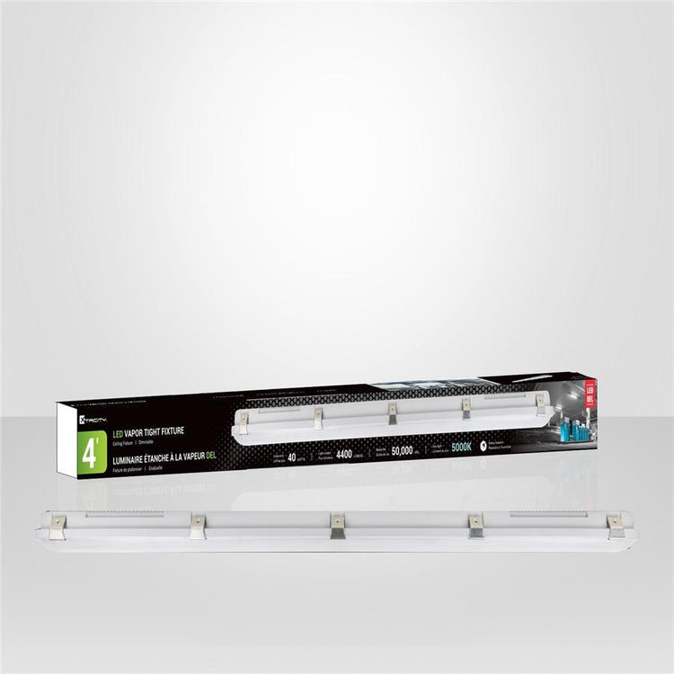 Xtricity - Plafonnier DEL Étanche à la Vapeur, Longeur de 4 Pieds, 40W, Durée de Vie de 50 000 Heures, Blanc - Simple Boutique